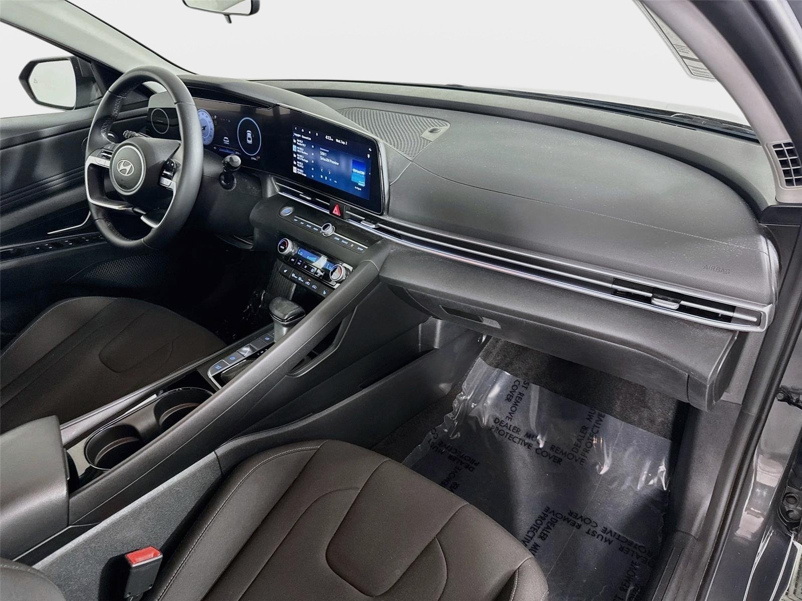 Certified 2024 Hyundai Elantra SEL w/ Convenience Package FWD image 29