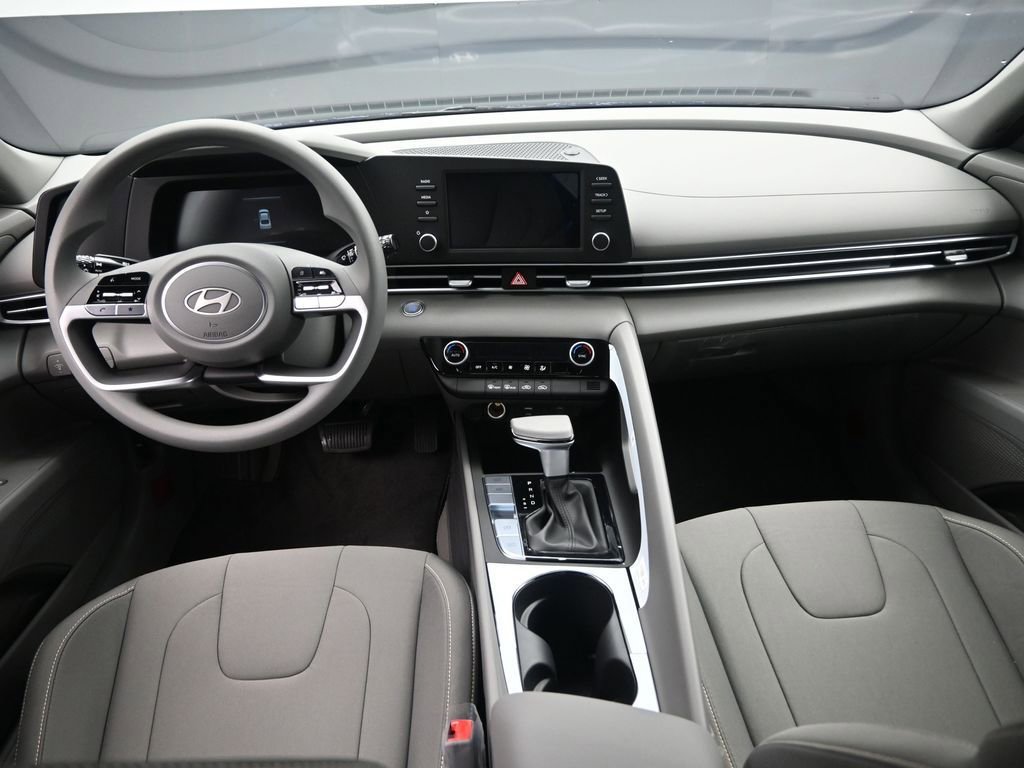 New 2026 Hyundai Elantra Blue image 23
