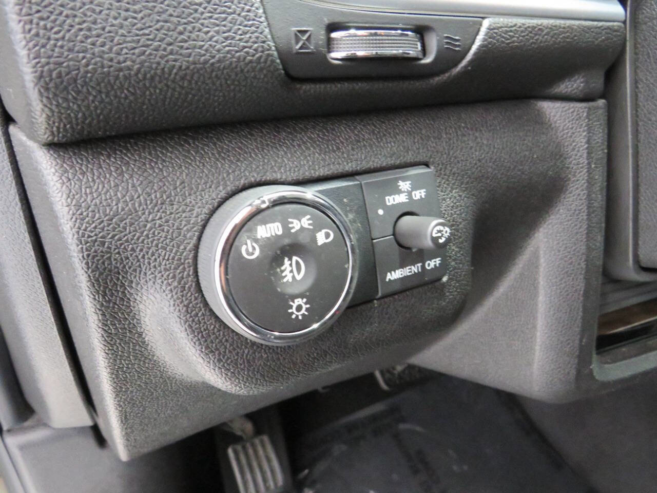 Used 2016 Chevrolet Traverse LT w/ Style and Technology Package image 29