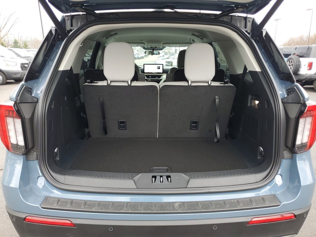 New 2026 Ford Explorer Active image 30