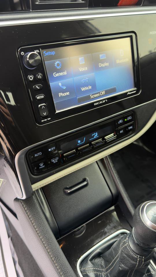 Used 2016 Scion iM image 25