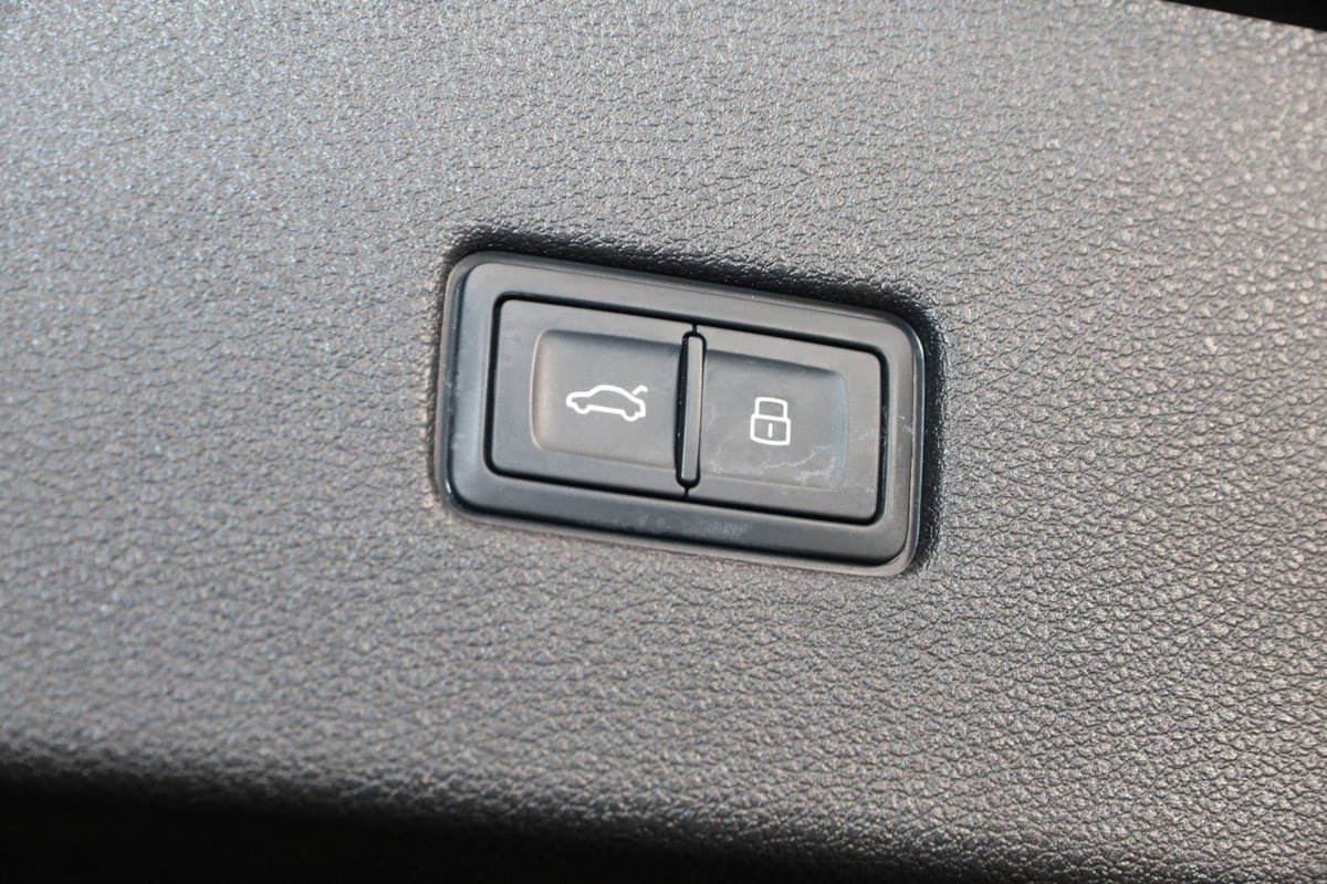 Used 2023 Audi RS Q8 AWD/4WD image 73