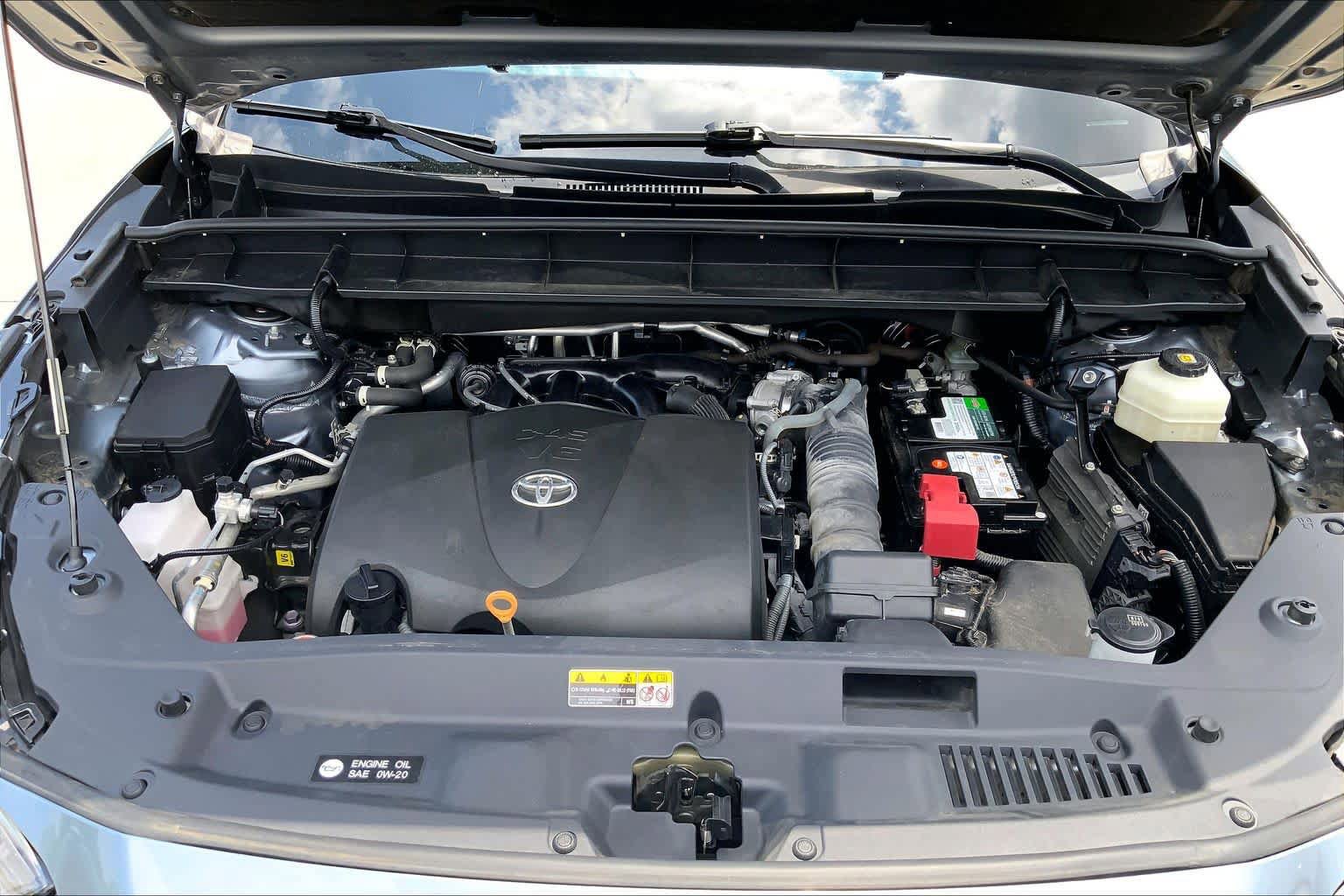 Used 2022 Toyota Highlander XLE FWD image 30