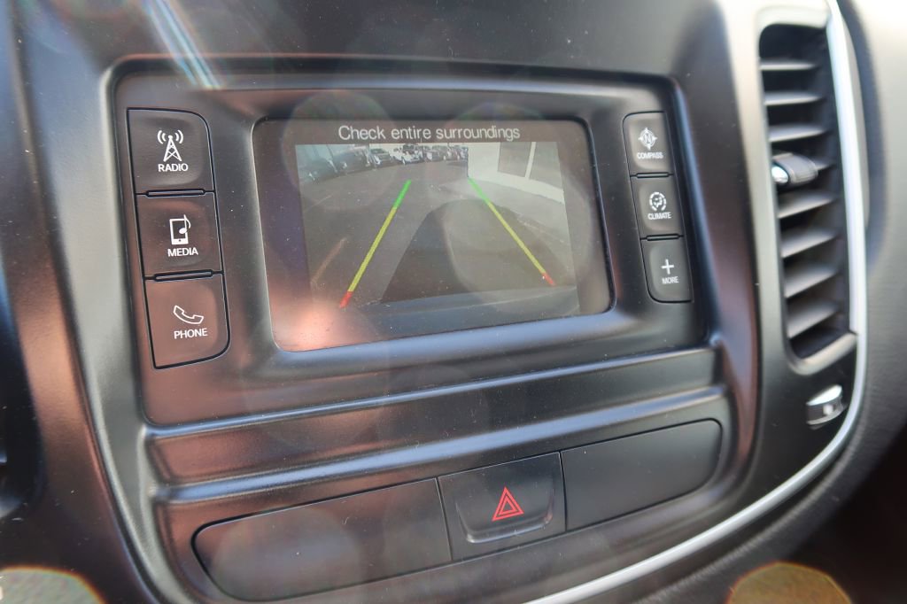 Used 2016 Chrysler 200 Limited w/ Convenience Group image 14