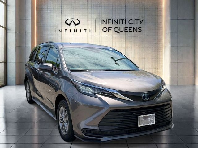 Used 2022 Toyota Sienna LE FWD video 1