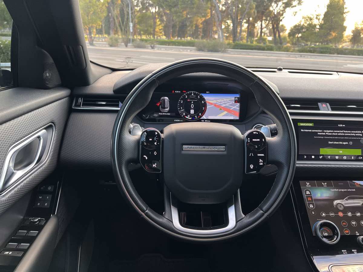 Used 2019 Land Rover Range Rover Velar R-Dynamic SE image 11