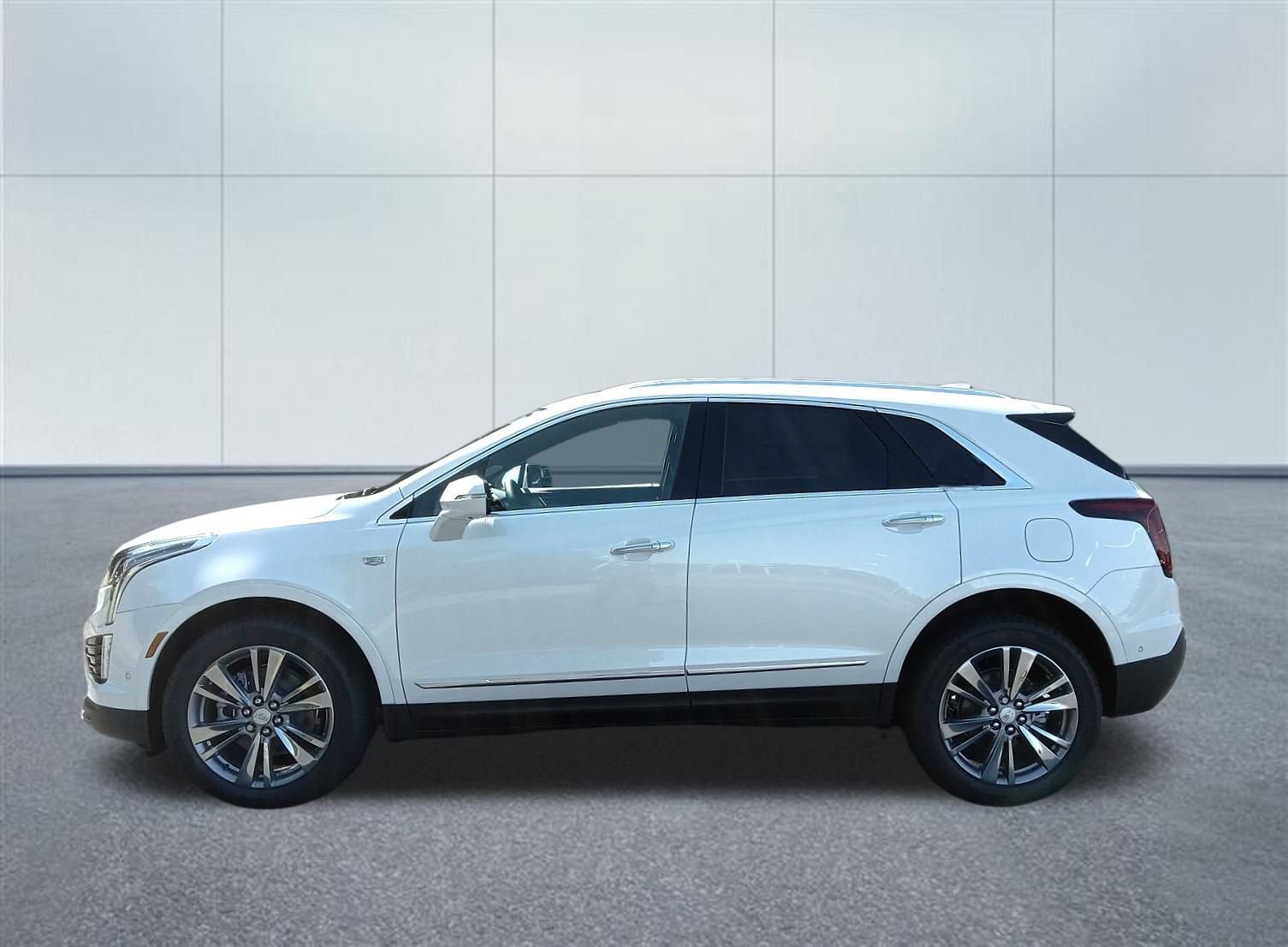 New 2026 Cadillac XT5 Premium Luxury w/ Driver Assist Package AWD/4WD image 2