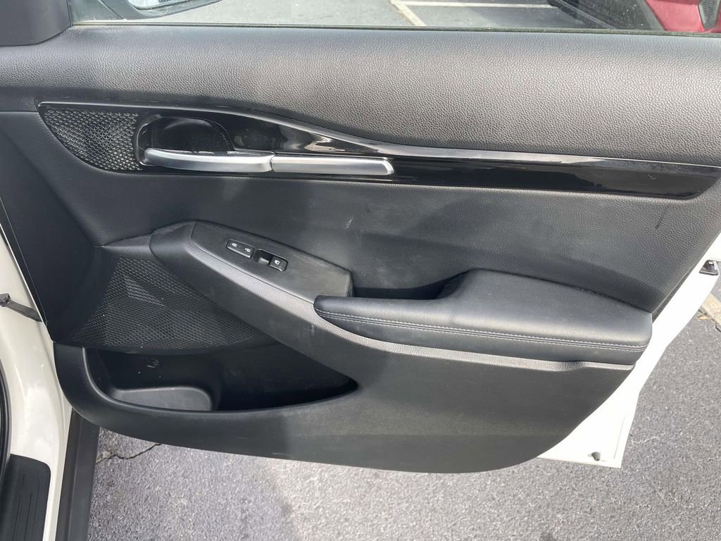 Used 2023 Kia Seltos S image 47