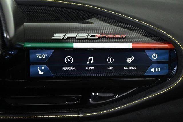Used 2024 Ferrari SF90 Spider image 27