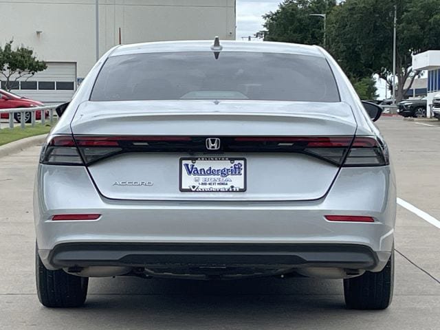Used 2025 Honda Accord LX image 5