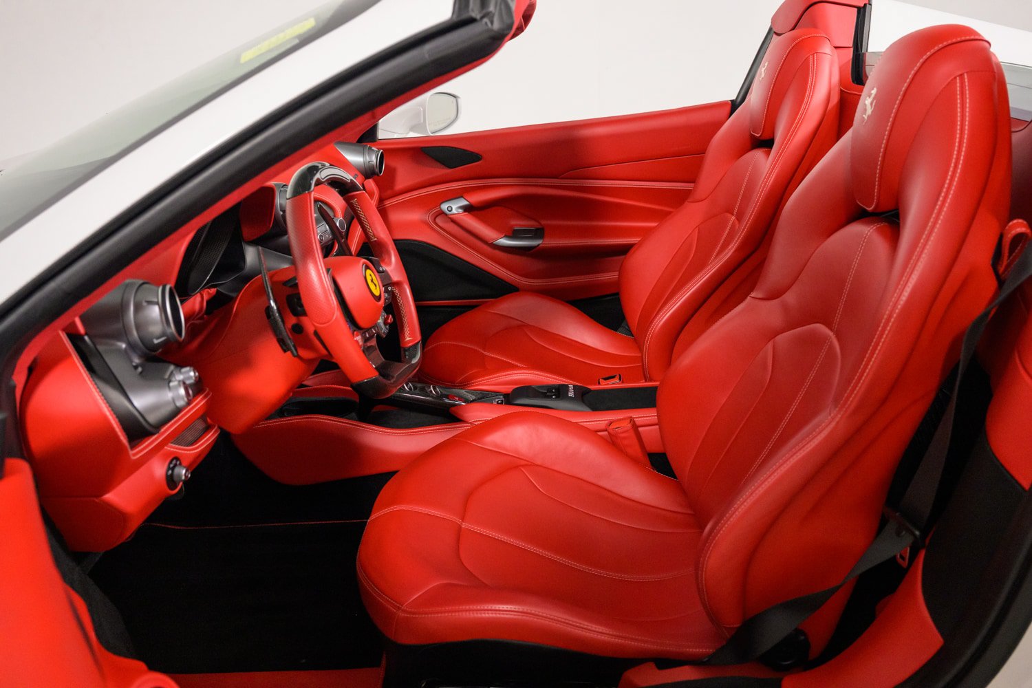 Certified 2023 Ferrari F8 Tributo RWD image 27