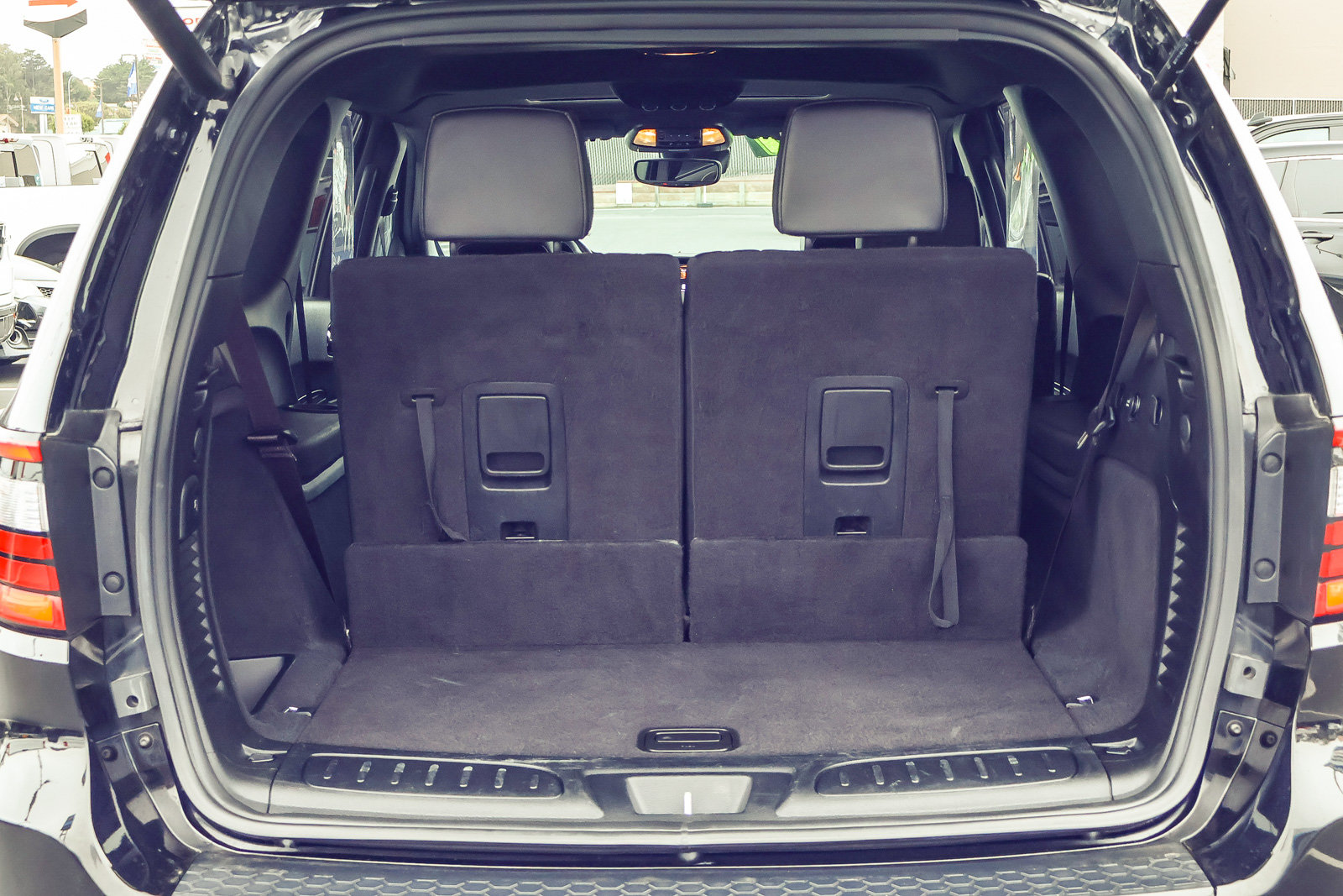 Used 2024 Dodge Durango GT RWD image 17