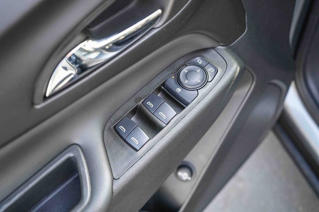 Used 2024 Chevrolet Equinox LT FWD image 20