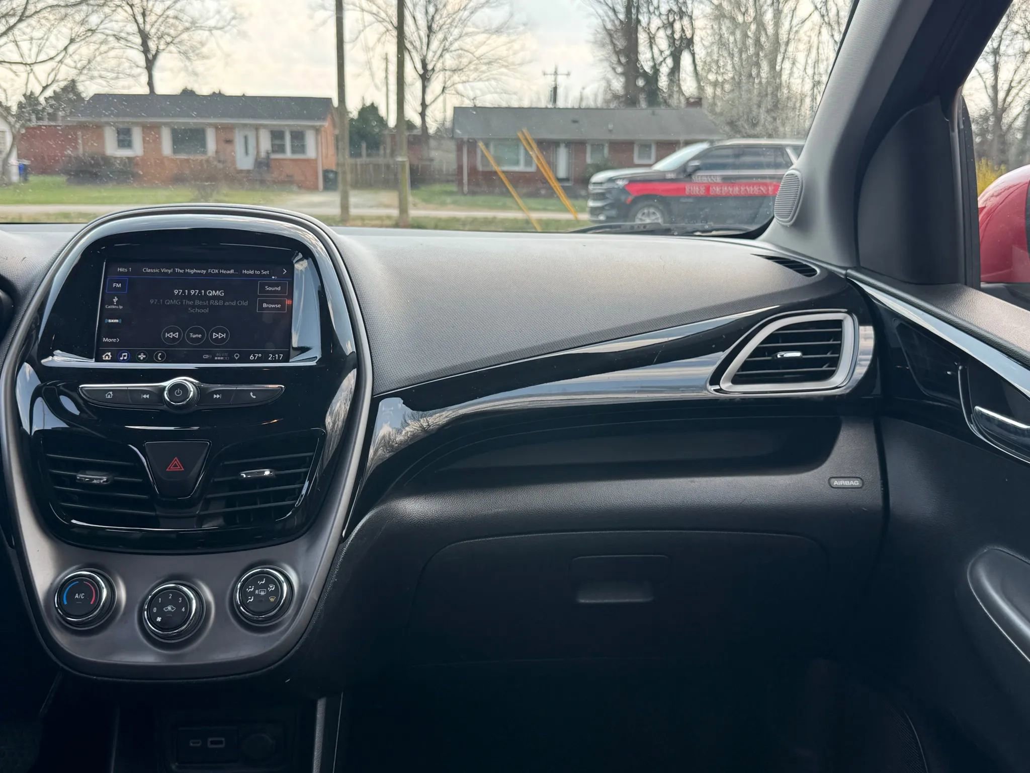 Used 2021 Chevrolet Spark LT w/ Driver Confidence Package FWD image 19