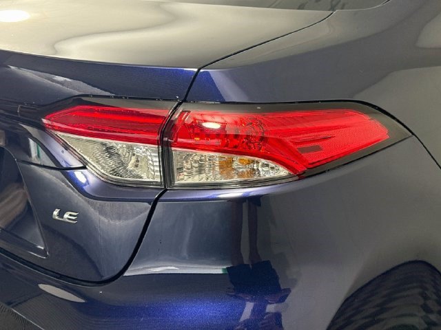 Used 2025 Toyota Corolla LE FWD image 32