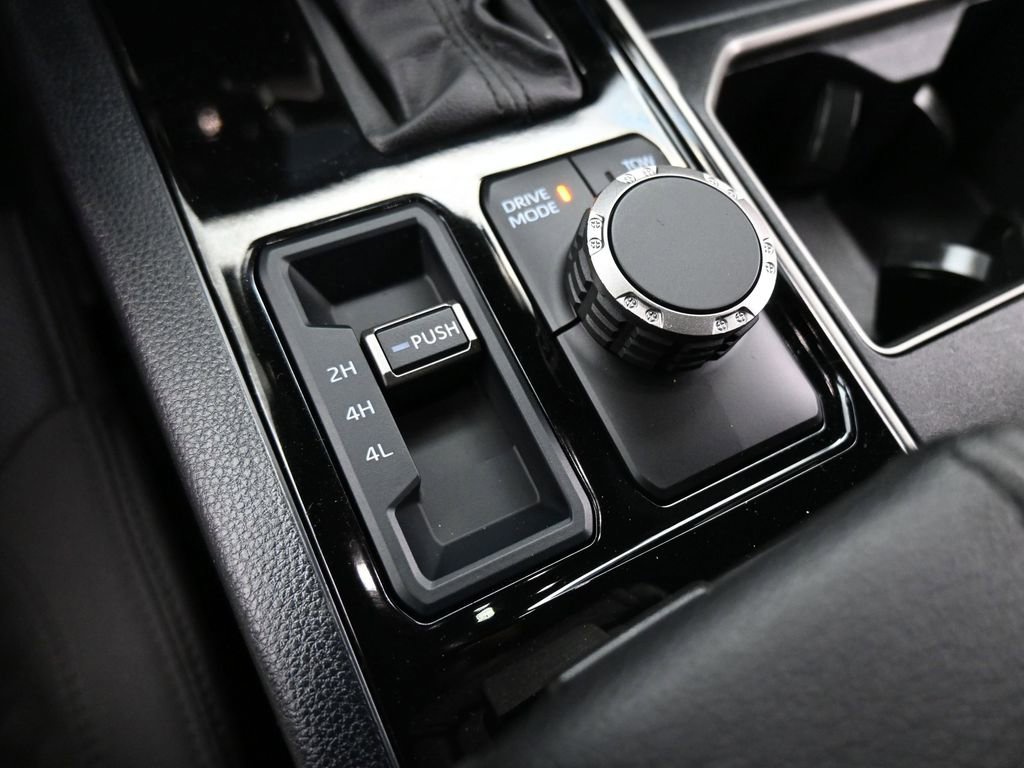 Used 2025 Toyota Tundra SR5 w/ SR5 Convenience Package AWD/4WD image 15