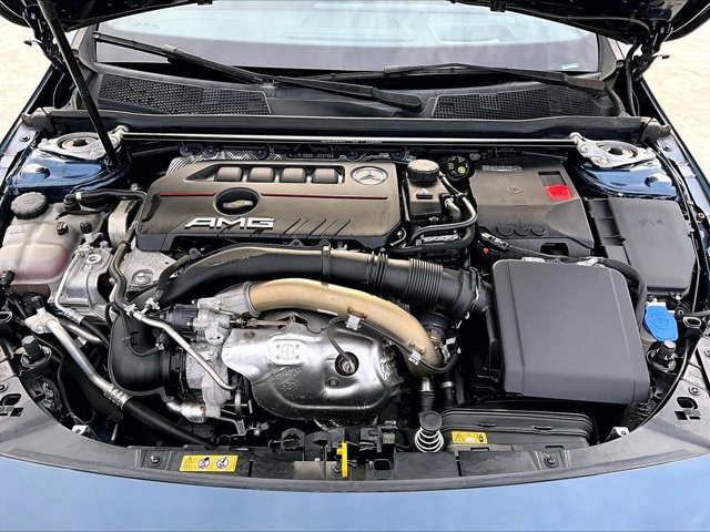 Certified 2022 Mercedes-Benz CLA 35 AMG 4MATIC image 11