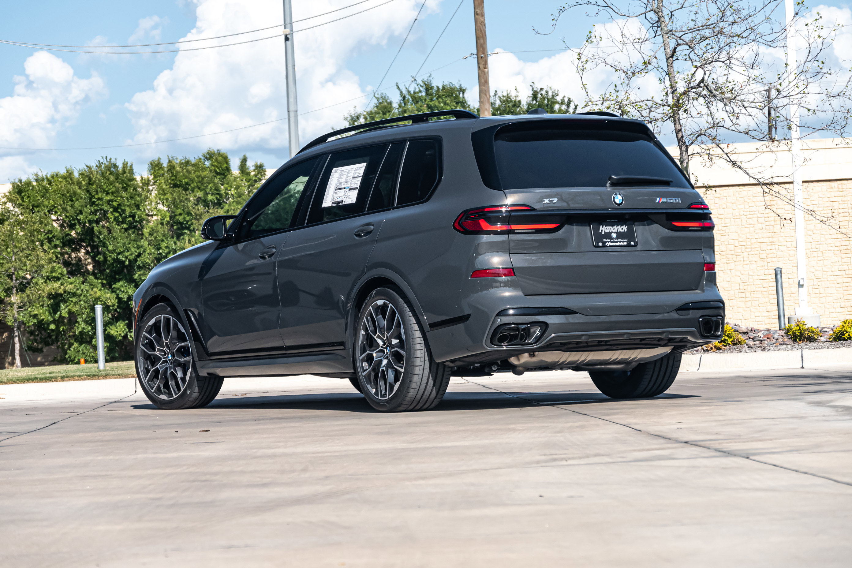 New 2026 BMW X7 M60i image 3