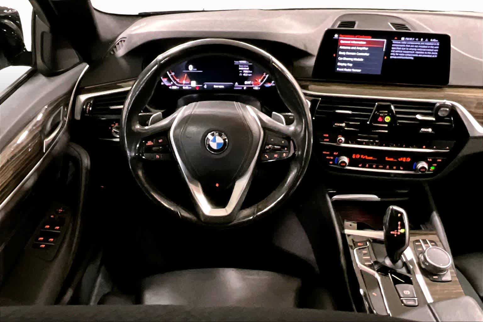 Used 2020 BMW 530i w/ Convenience Package RWD image 6