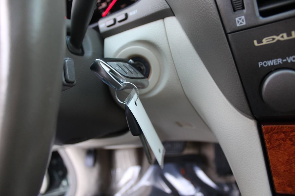 Used 2002 Lexus LS 430 w/ Navigation/Mark Levinson Pkg RWD image 29