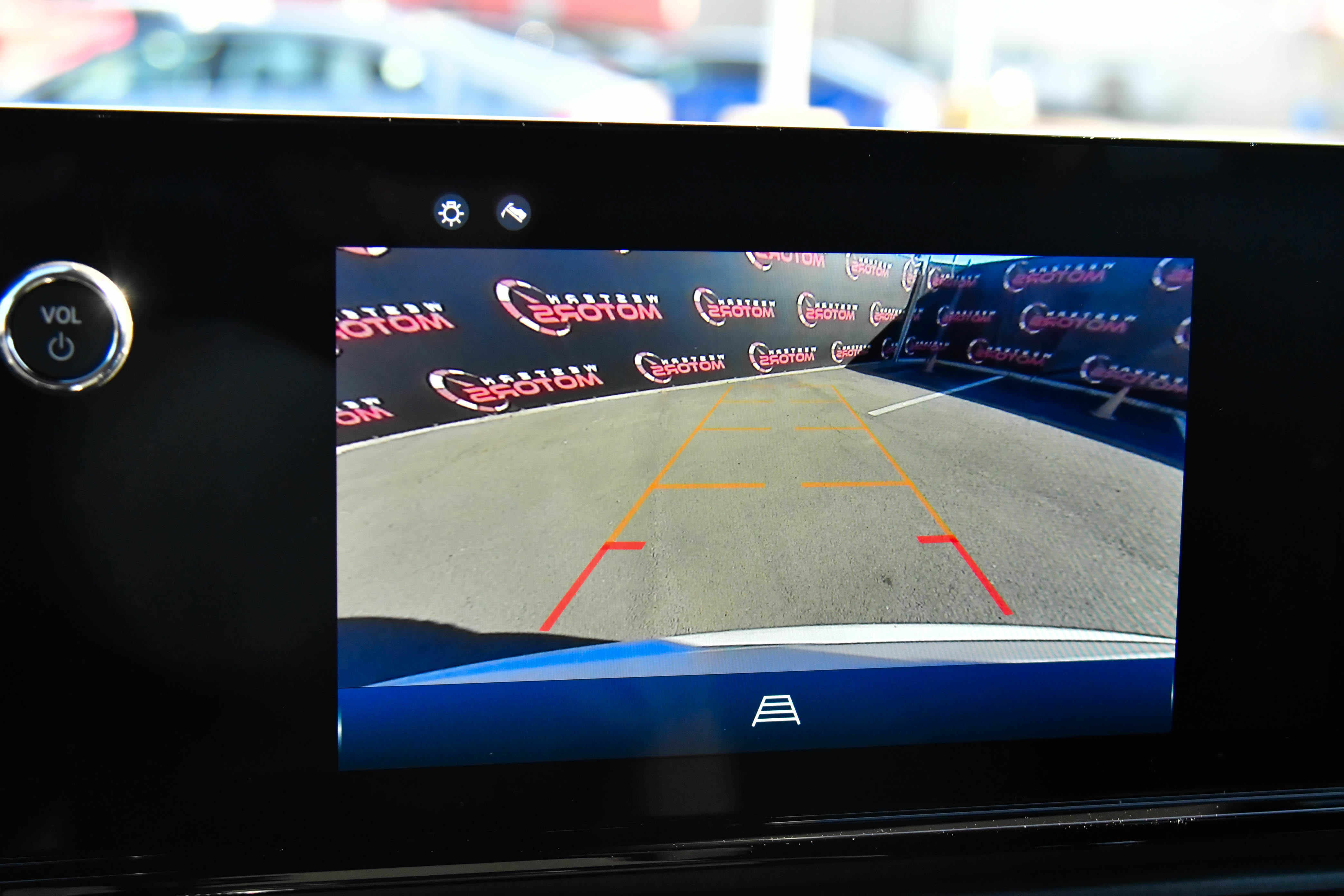 Used 2024 Honda Prologue EX image 19