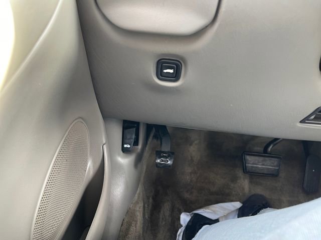 Used 2003 Chevrolet Malibu V6 w/ Preferred Equipment Group 1 image 22