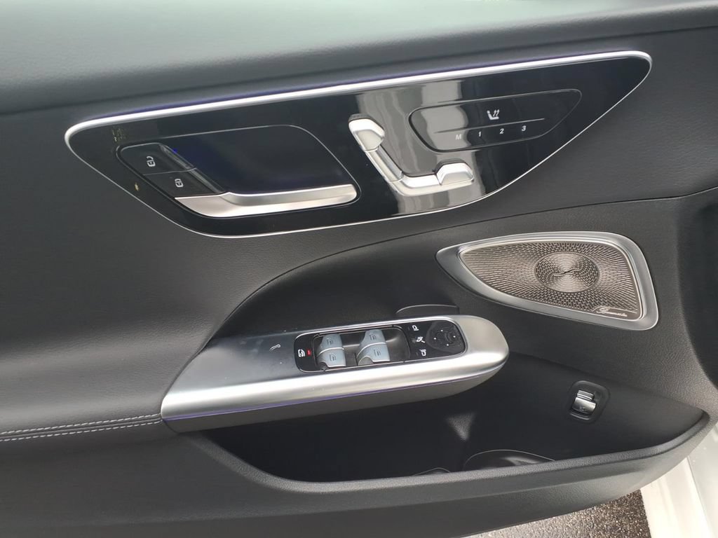 New 2026 Mercedes-Benz C 300 4MATIC Sedan image 12