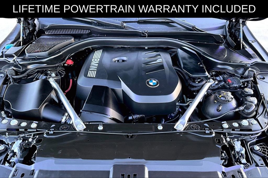 Used 2025 BMW 530i xDrive image 11