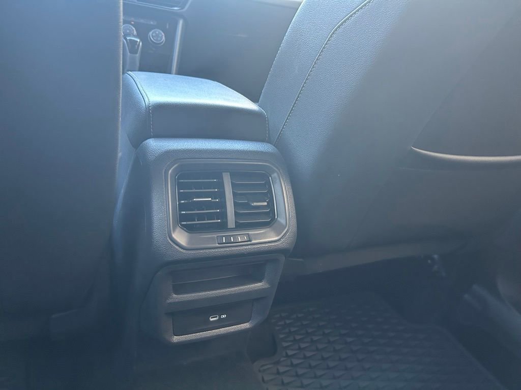 Used 2023 Volkswagen Taos SE image 47