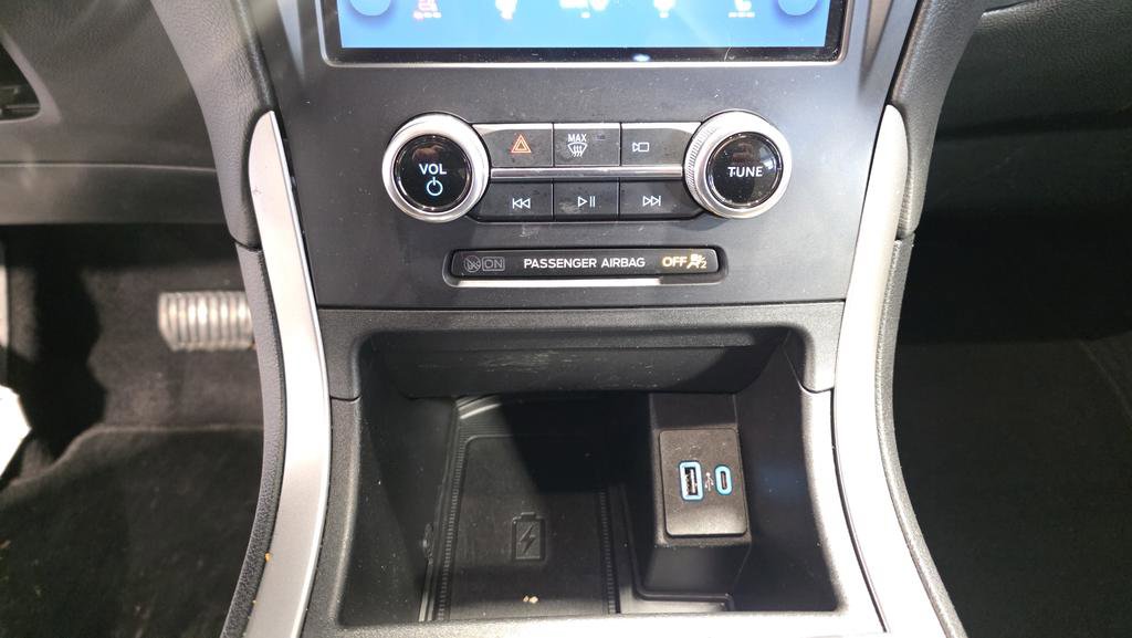 Used 2022 Ford Edge SEL w/ Convenience Package image 26