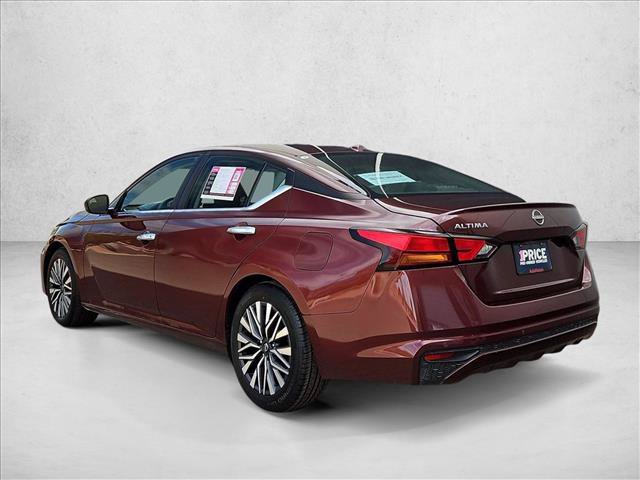 Used 2025 Nissan Altima 2.5 SV FWD image 8