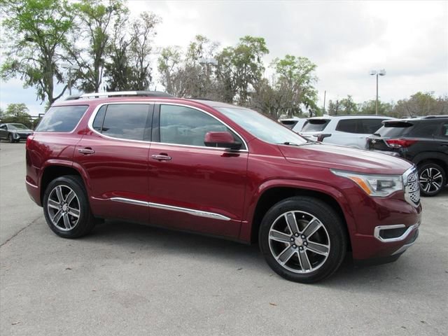 Used 2017 GMC Acadia Denali w/ Technology Package image 2