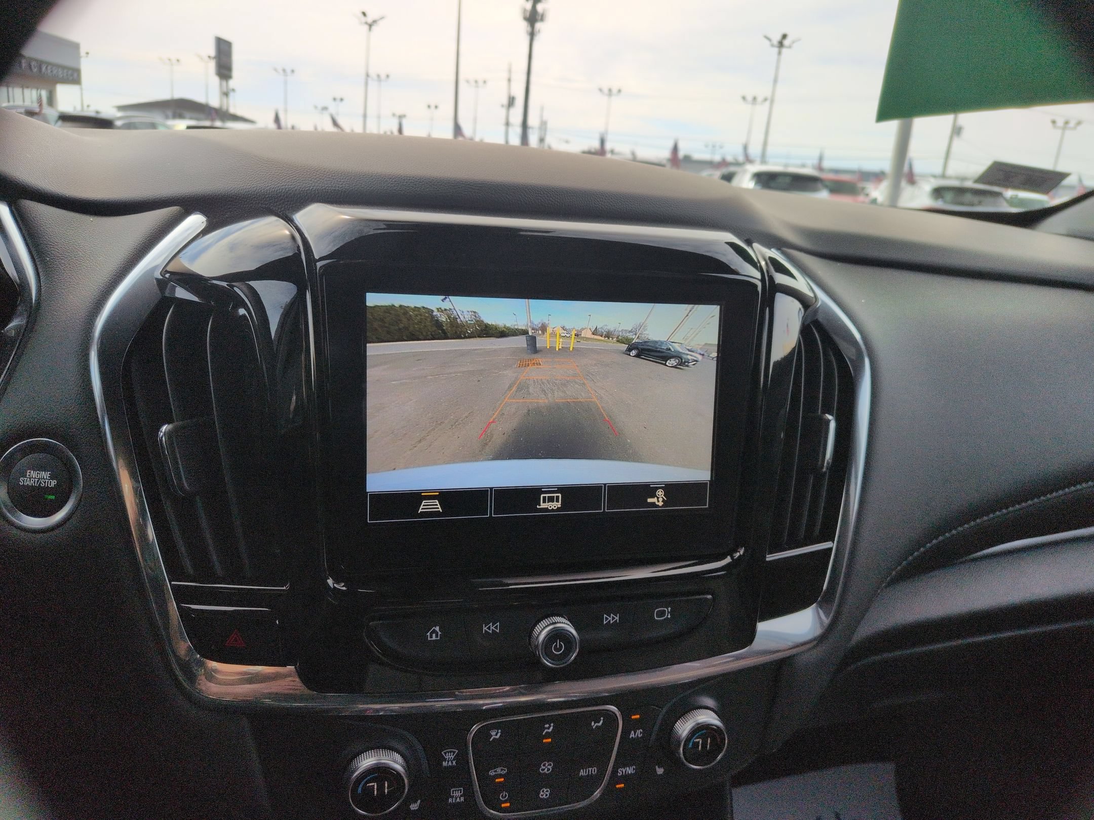 Certified 2023 Chevrolet Traverse LT AWD/4WD image 14