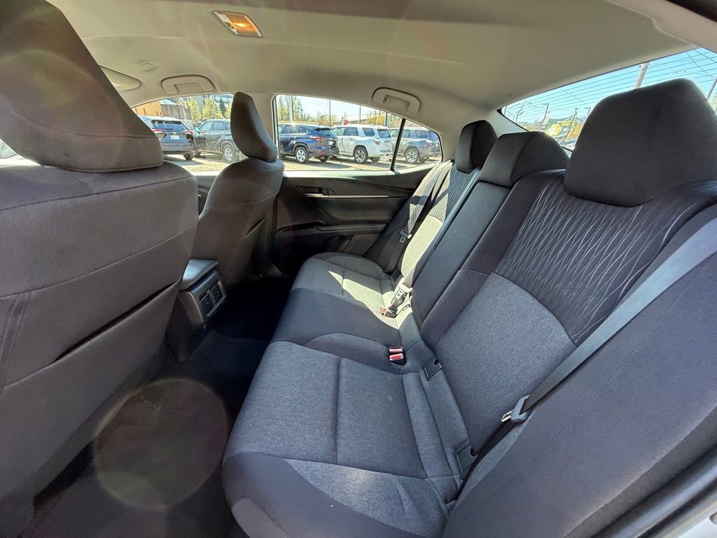 Used 2025 Toyota Camry LE w/ Convenience Package image 16