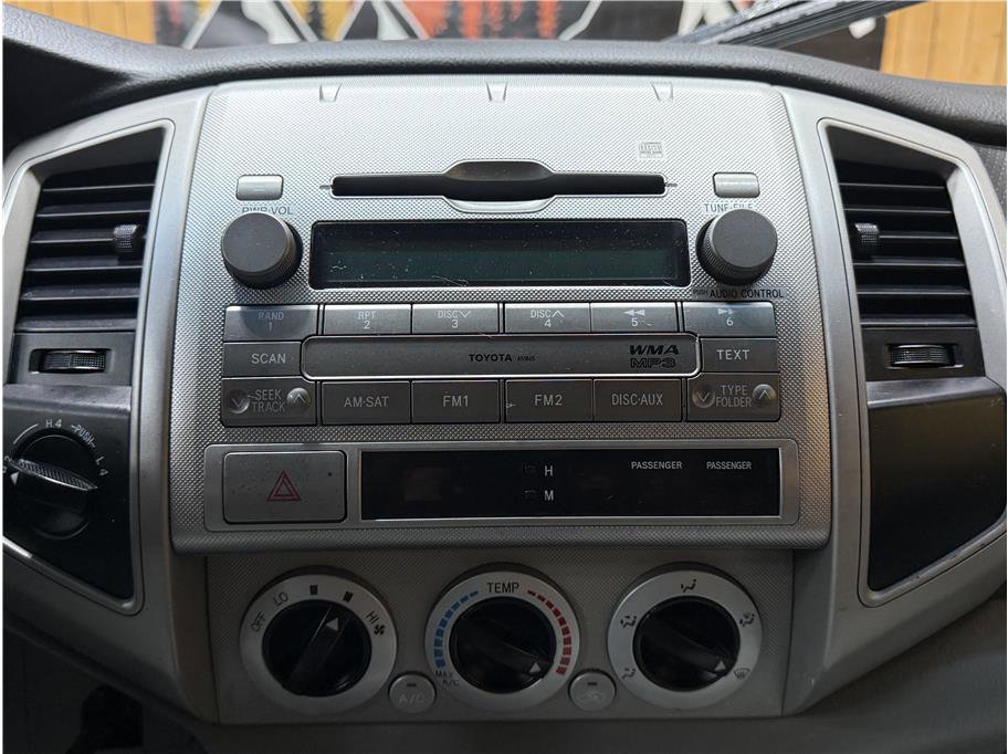 Used 2010 Toyota Tacoma 4x4 Double Cab image 29