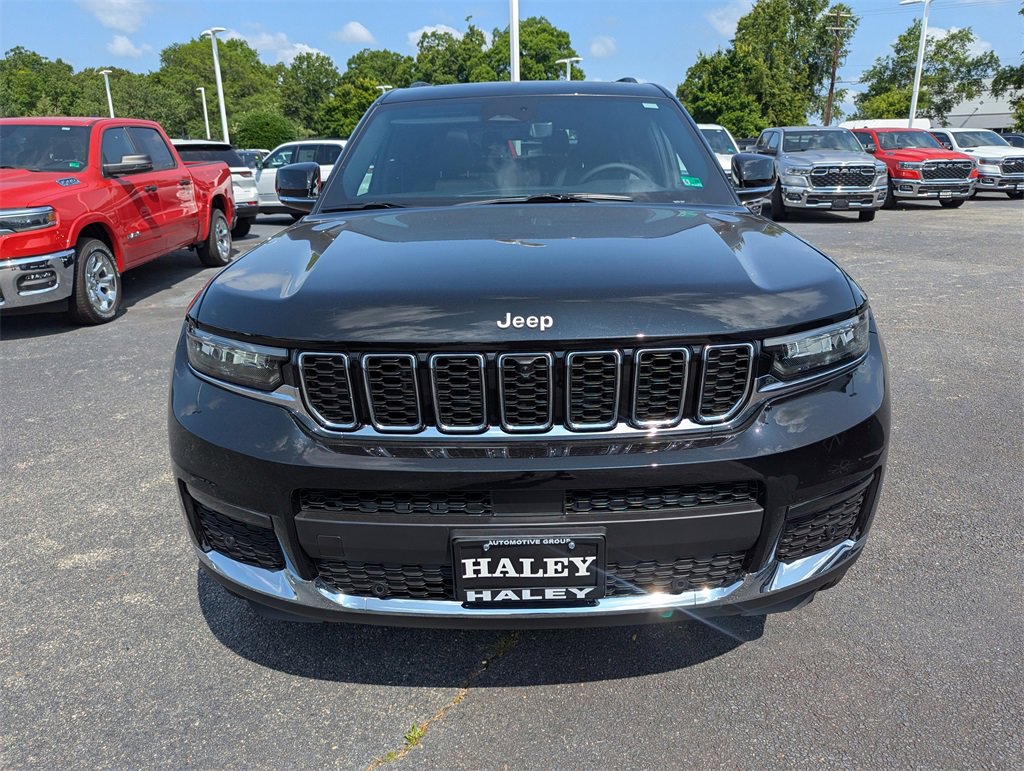 New 2025 Jeep Grand Cherokee L Limited w/ Luxury Tech Group II image 3