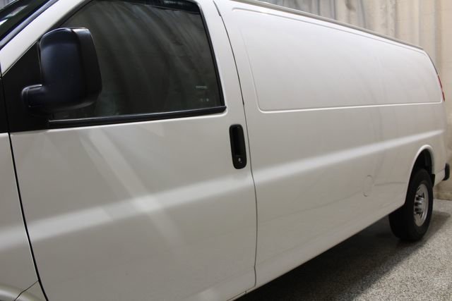Used 2019 Chevrolet Express 2500 Extended image 5