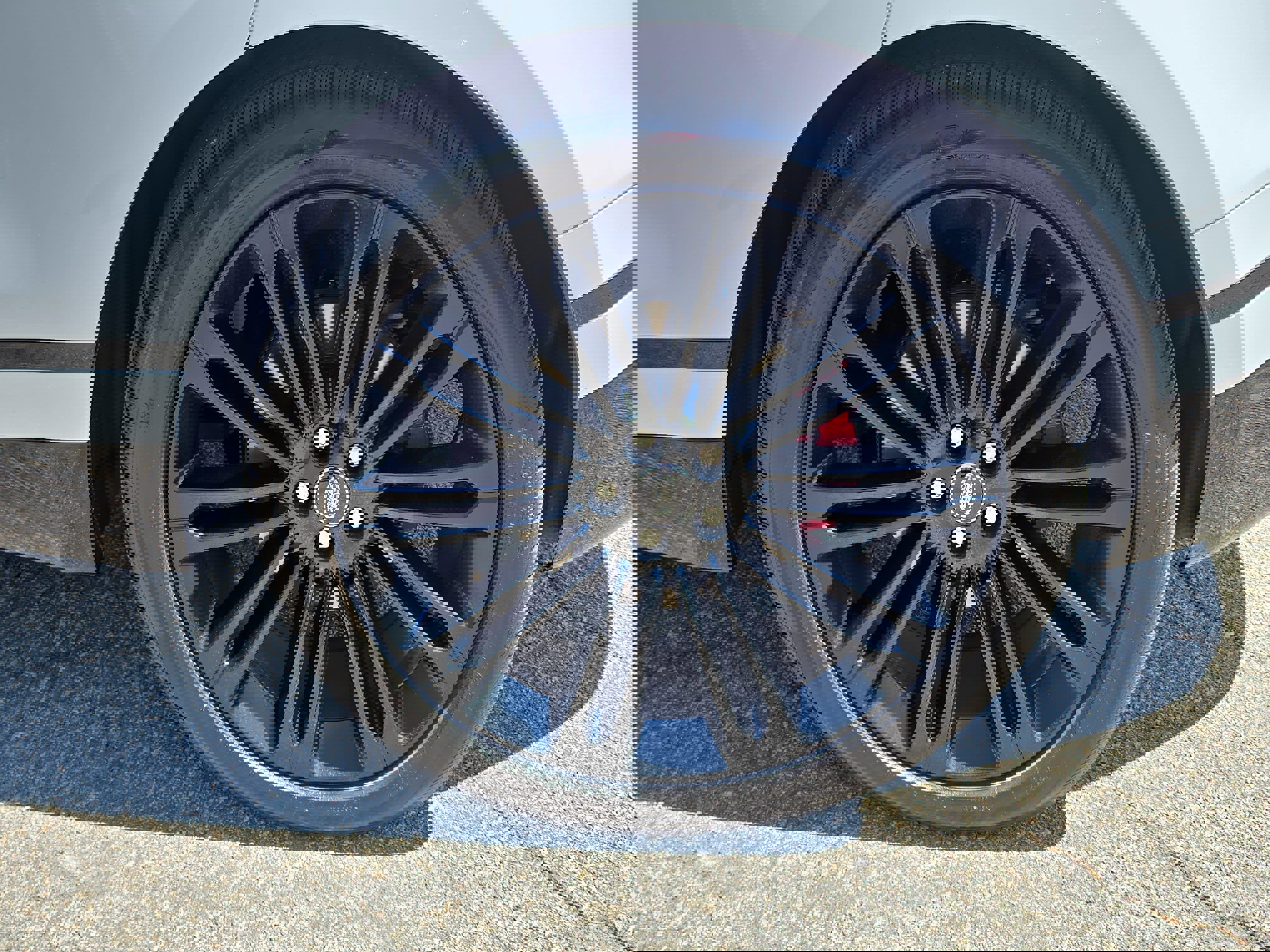 Certified 2025 Land Rover Range Rover Velar Dynamic HSE AWD/4WD image 34