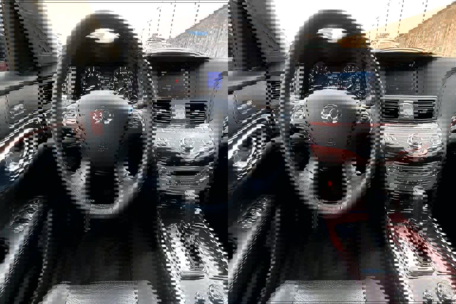 Used 2018 INFINITI Q70 L 3.7 image 6