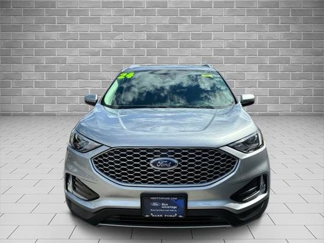 Certified 2024 Ford Edge SEL w/ Convenience Package AWD/4WD image 3