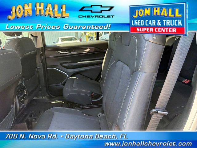 Used 2022 Jeep Grand Cherokee L Laredo w/ Luxury Tech Group I AWD/4WD image 19