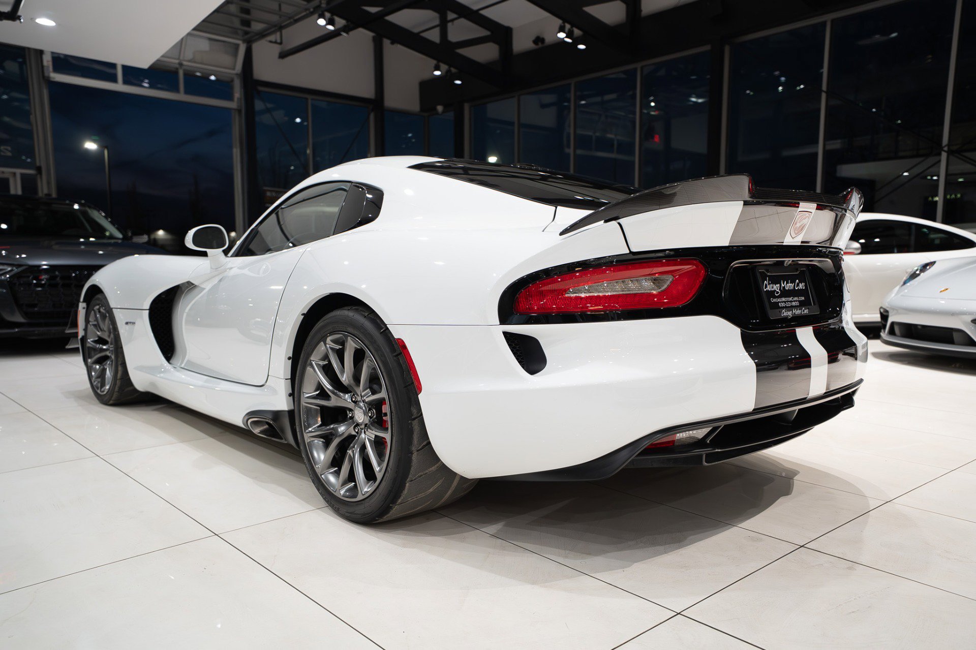 Used 2013 SRT Viper GTS w/ GTS Laguna Interior Pkg image 34