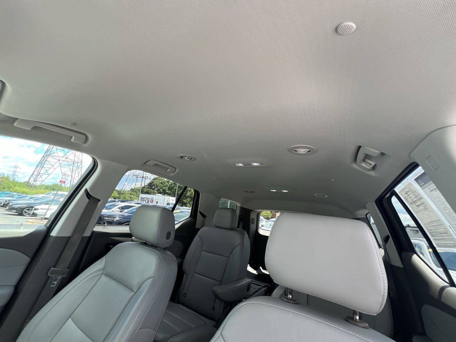 Used 2019 Chevrolet Traverse Premier w/ Driver Confidence II Package FWD image 21