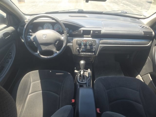 Used 2005 Dodge Stratus SXT w/ Special Edition Group FWD image 25