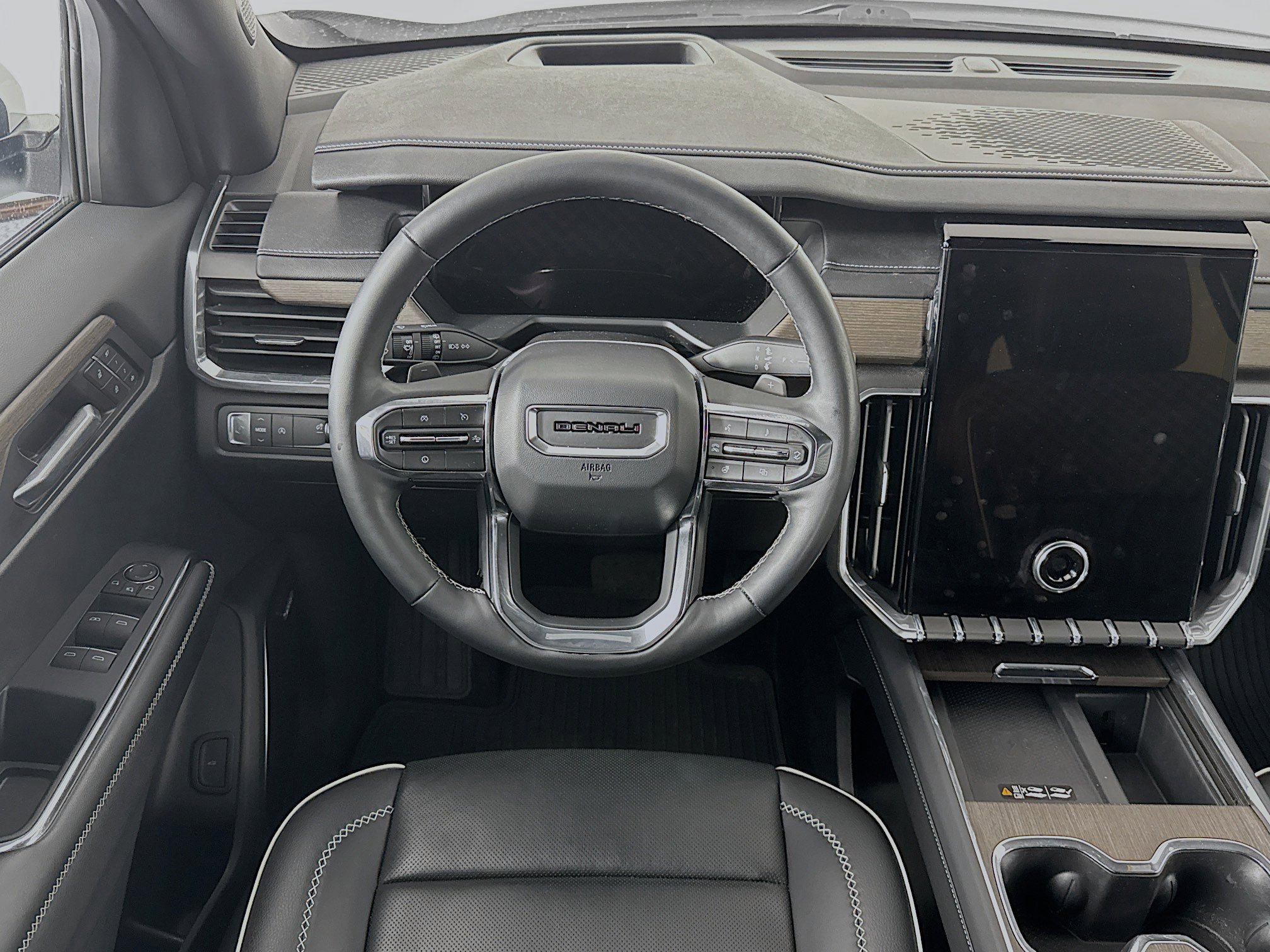 Used 2024 GMC Acadia Denali image 24