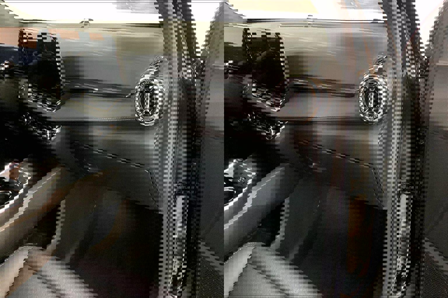 Used 2025 Chevrolet Equinox LT w/ Convenience Package II image 16