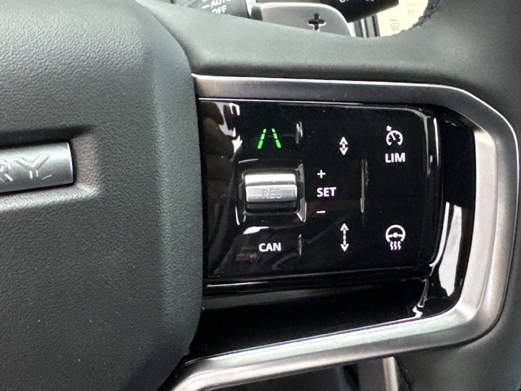 New 2026 Land Rover Discovery Sport Landmark AWD/4WD image 30