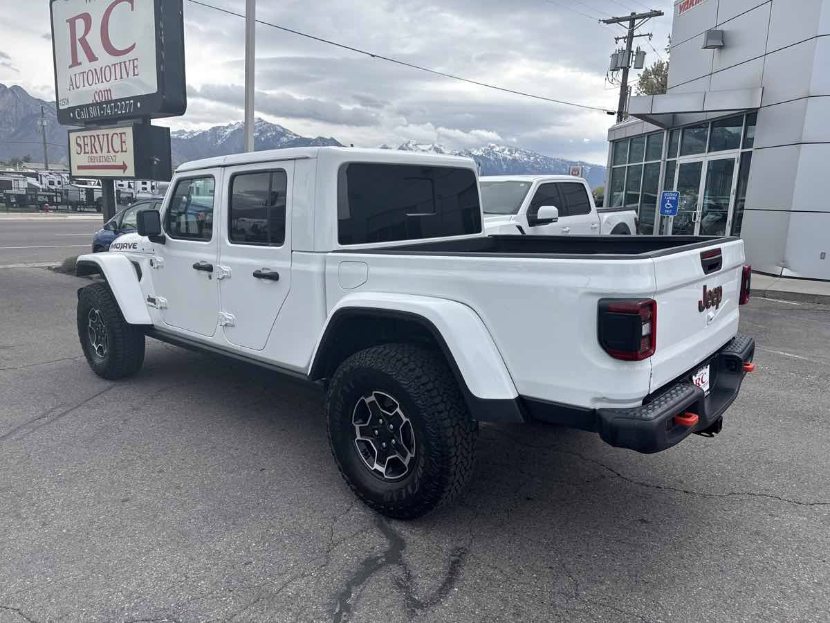 Used 2022 Jeep Gladiator Mojave w/ Trailer Tow Package AWD/4WD image 8