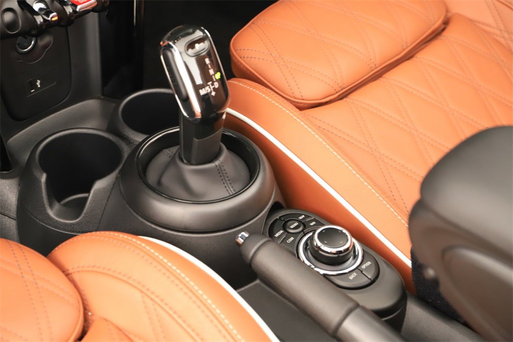 Used 2024 MINI Cooper S w/ Signature Upholstery Package image 17