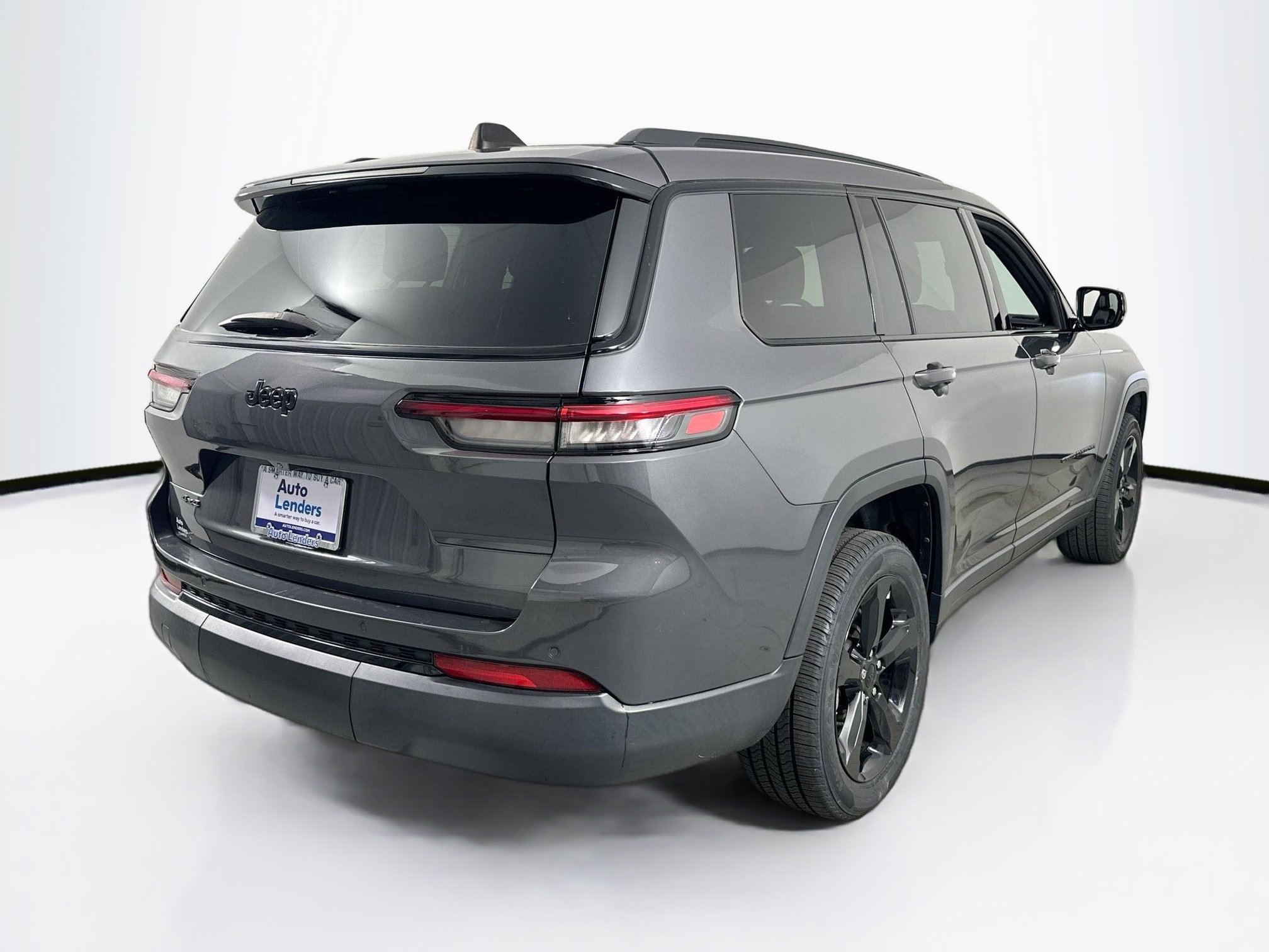Used 2023 Jeep Grand Cherokee L Laredo AWD/4WD image 5